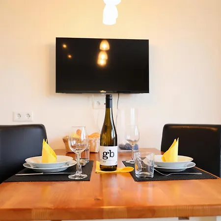 Appartamento Wohnen Sie Im Herzen Westerlands, In Einer Komplett Neu Renovierten 1-zimmer *