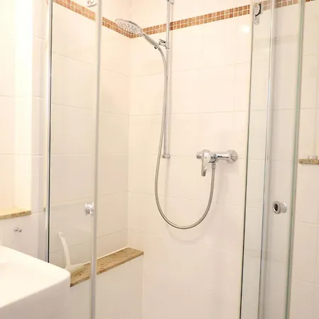 Appartamento Wohnen Sie Im Herzen Westerlands, In Einer Komplett Neu Renovierten 1-zimmer